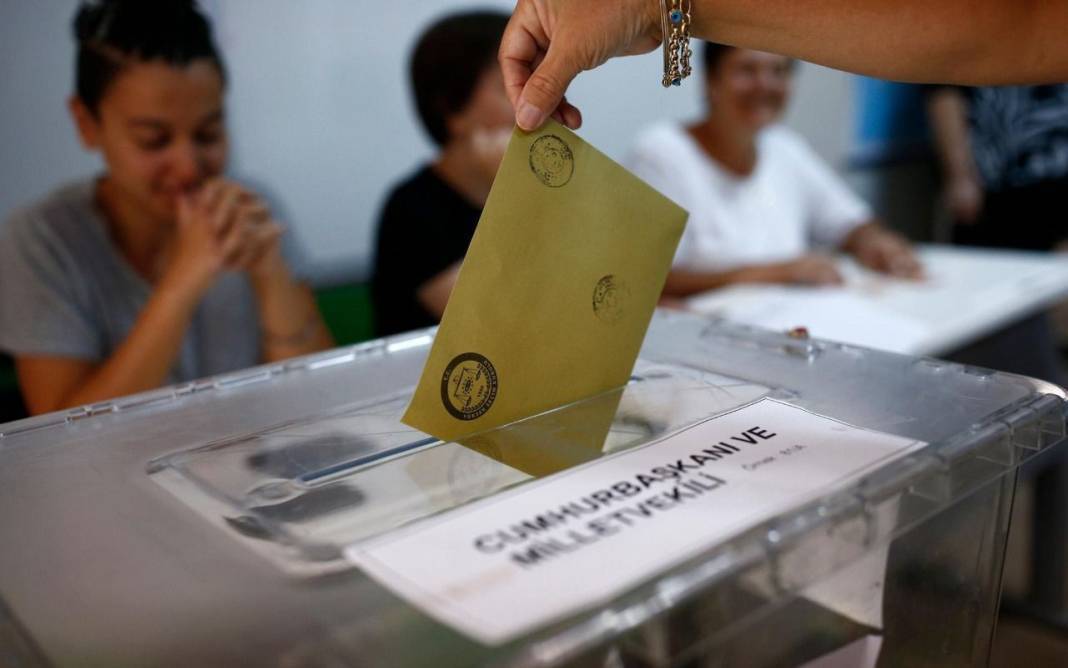 Yerel seçim öncesi dengeleri değiştirecek anket! Meclis'teki hangi parti baraj altında kalıyor 2