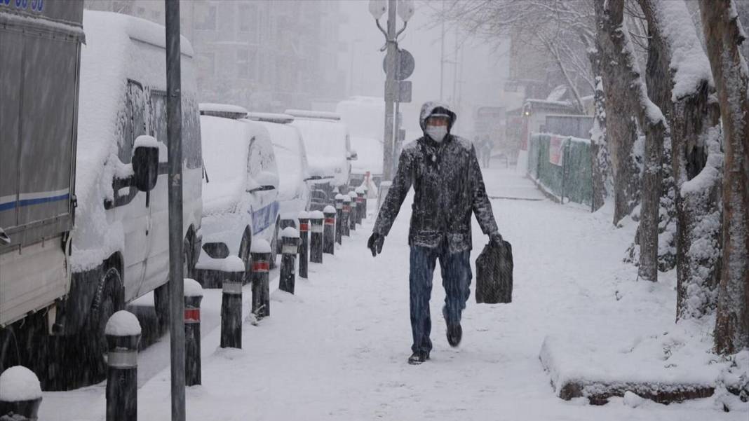 Meteoroloji'den İstanbul dahil 72 il için sağanak uyarısı: Tarih verildi! 10