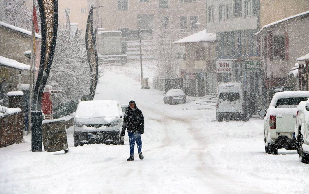 Meteoroloji'den 81 ile uyarı: Sağanak ve kar yolda... 8