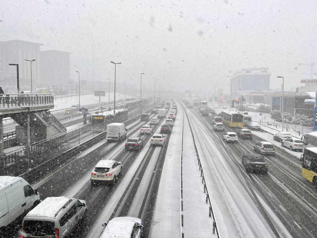 Bu illere diz boyu kar yağacak: Meteoroloji'den sarı ve turuncu kodlu alarm! 2