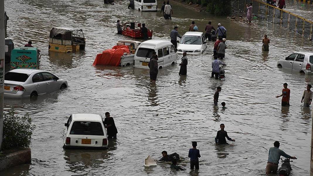 Meteoroloji il il uyardı: Sağanak, fırtına, sel, sis ve pus... Hepsi birlikte geliyor! 4