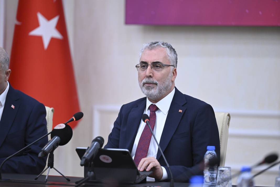 1,5 Saatlik sır görüşmenin perde arkası ortaya çıktı! Erdoğan müdahale etmeseydi asgari ücret bu rakamda kalacaktı 1