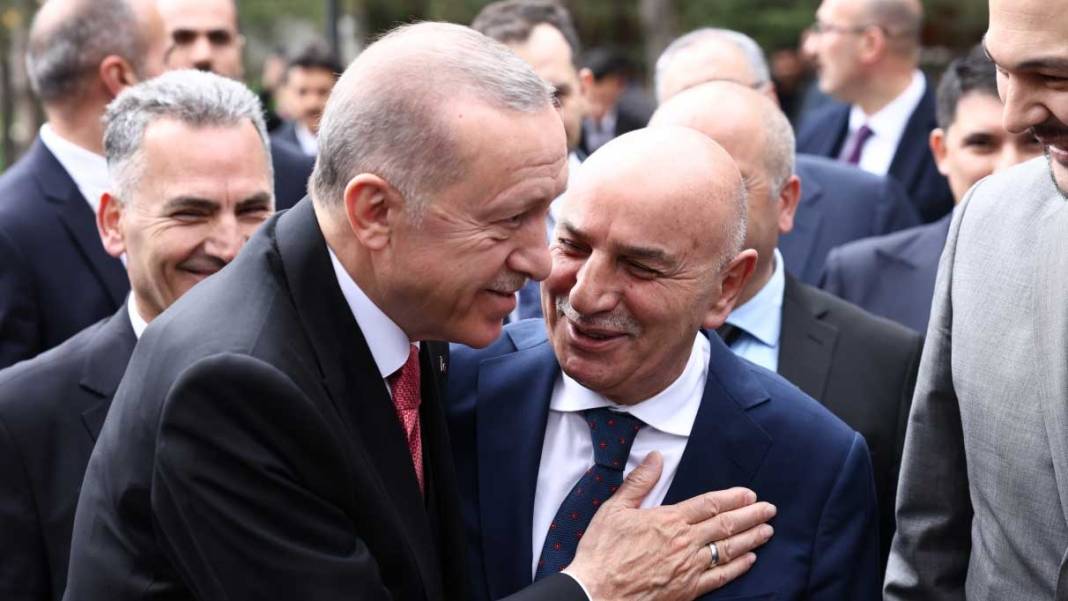 Erdoğan ve Bahçeli'yi şoke eden anket! En güçlü 3 adayın Mansur Yavaş karşısında aldığı oy oranları ortaya çıktı 8