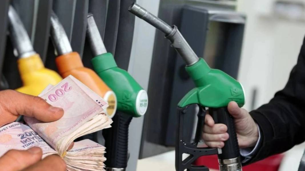 Akaryakıtta tabelalar değişti! İşte güncel benzin, motorin ve LPG fiyatları... 5