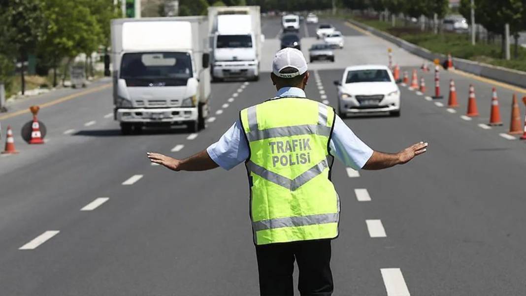 Otomobil sahibi milyonları ilgilendiriyor: Aracına bunu yapmayan rekor ceza ödeyecek 5