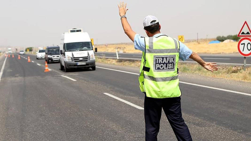 Otomobil sahibi milyonları ilgilendiriyor: Aracına bunu yapmayan rekor ceza ödeyecek 4