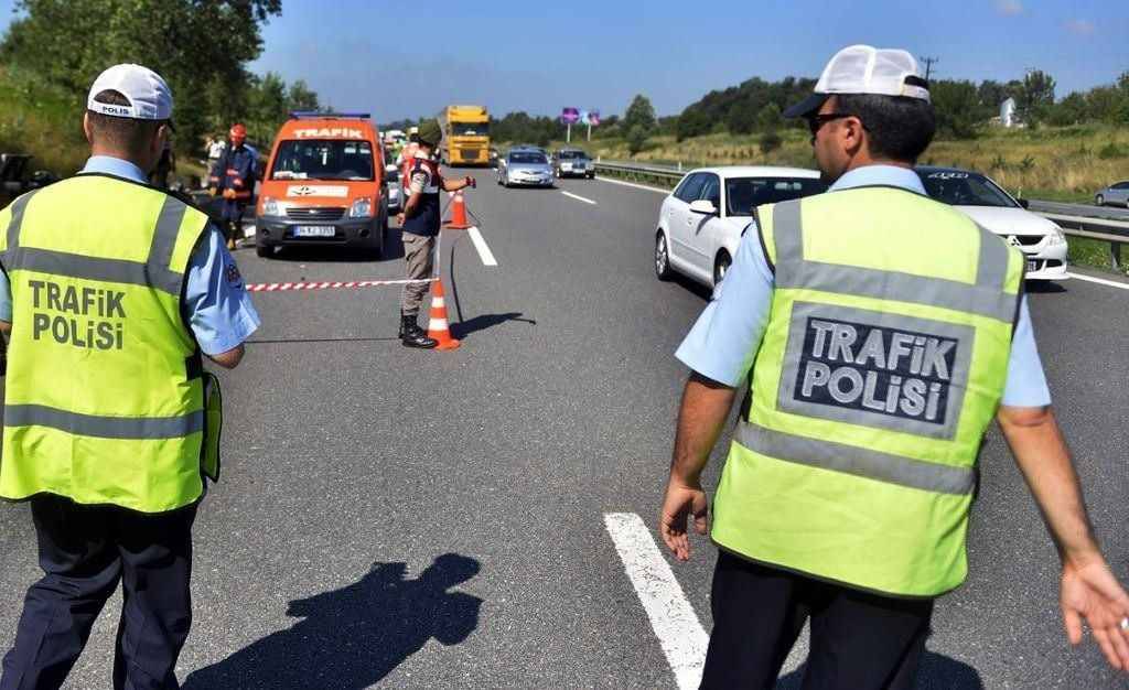 Otomobil sahibi milyonları ilgilendiriyor: Aracına bunu yapmayan rekor ceza ödeyecek 2