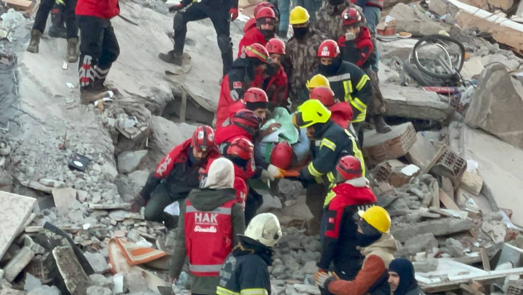 2023’te Türkiye’de neler oldu! Hafızalara kazınan bir gece yürekleri yakan onlarca kare 3