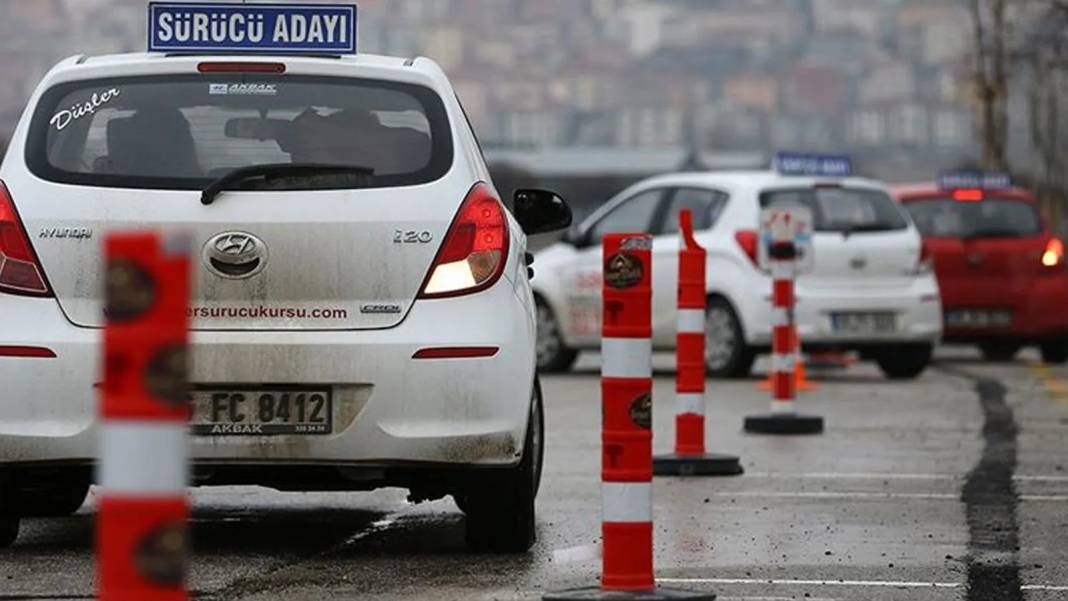 Ehliyette yeni dönem: Yaş kriteri silbaştan değişti! 5