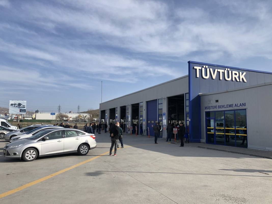 TÜVTÜRK'ten yeni araç muayenesi kararı: Büyük zam öncesi bunu yapmayan yandı 13