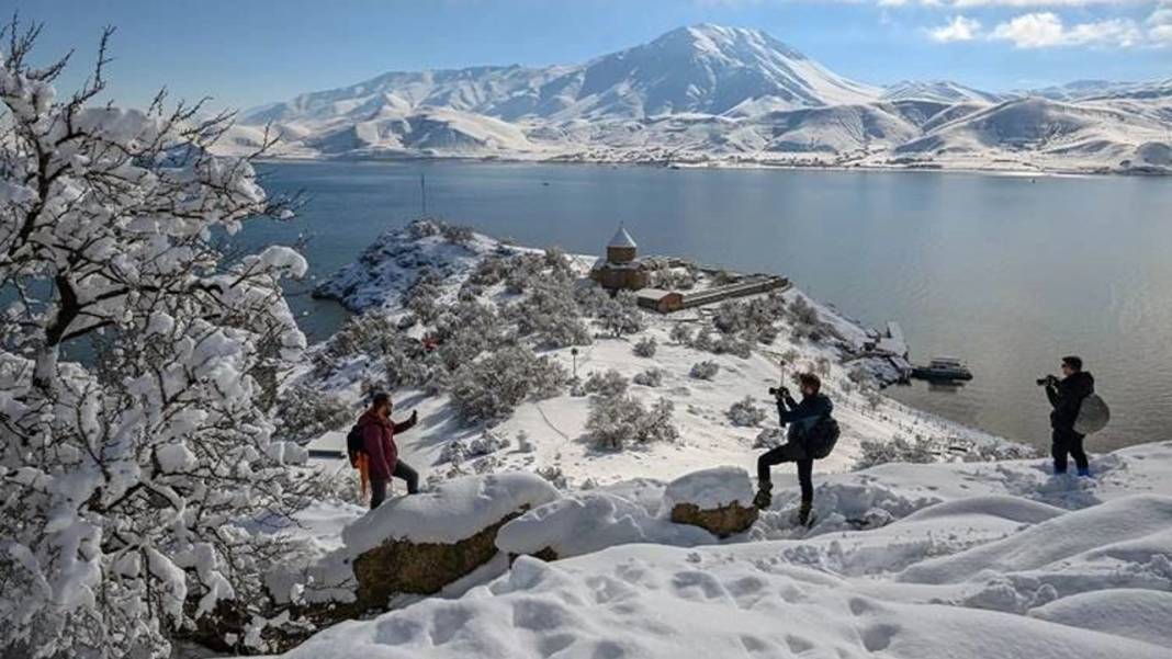 Meteoroloji'den peş peşe uyarı: Asıl kış şimdi geliyor! Kar, sağanak ve dondurucu hava... 1