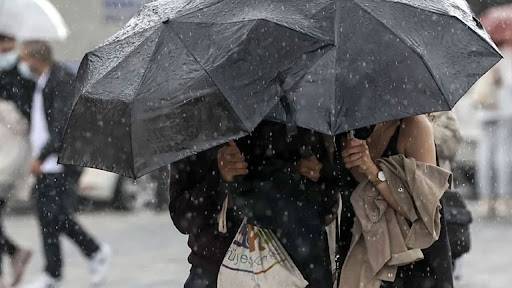 Meteoroloji'den İstanbul dahil o illere sarı kodlu alarm: Kuvvetli sağanak, fırtına, sel ve su baskını... 9