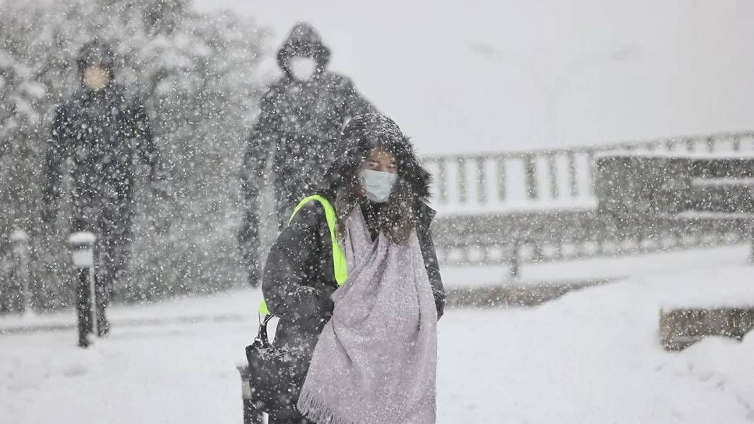 Meteoroloji'den İstanbul dahil o illere kritik uyarı: Yogün kar yağışı geliyor! Günlerce sürecek... 12