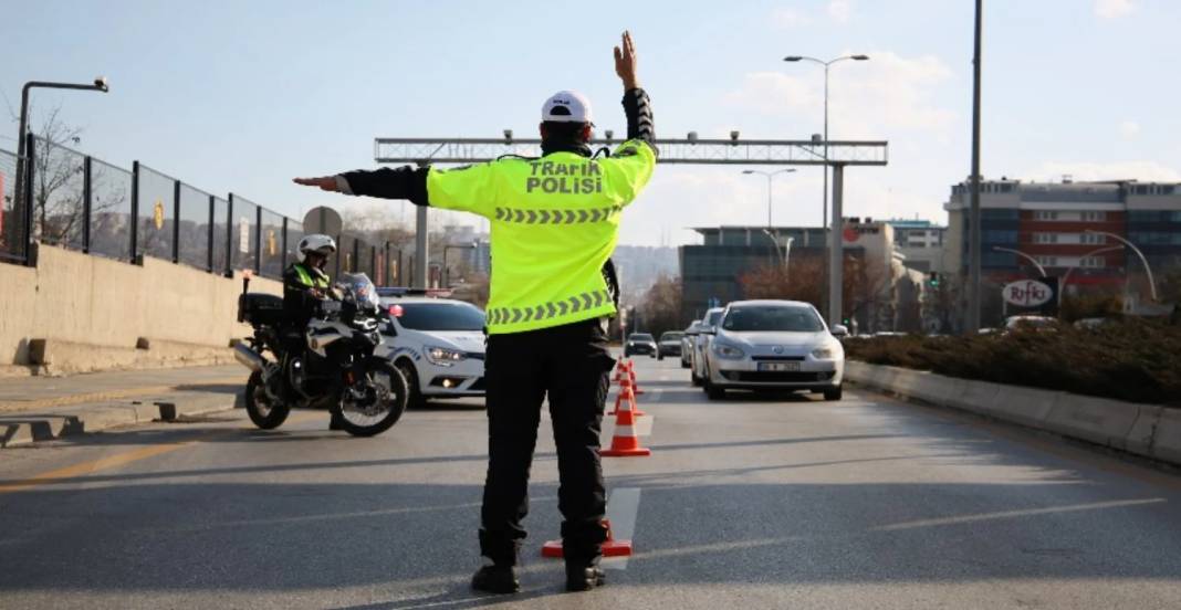 Trafik sigortasında yeni dönem başladı! O zorunluluk resmen kaldırılıyor 8