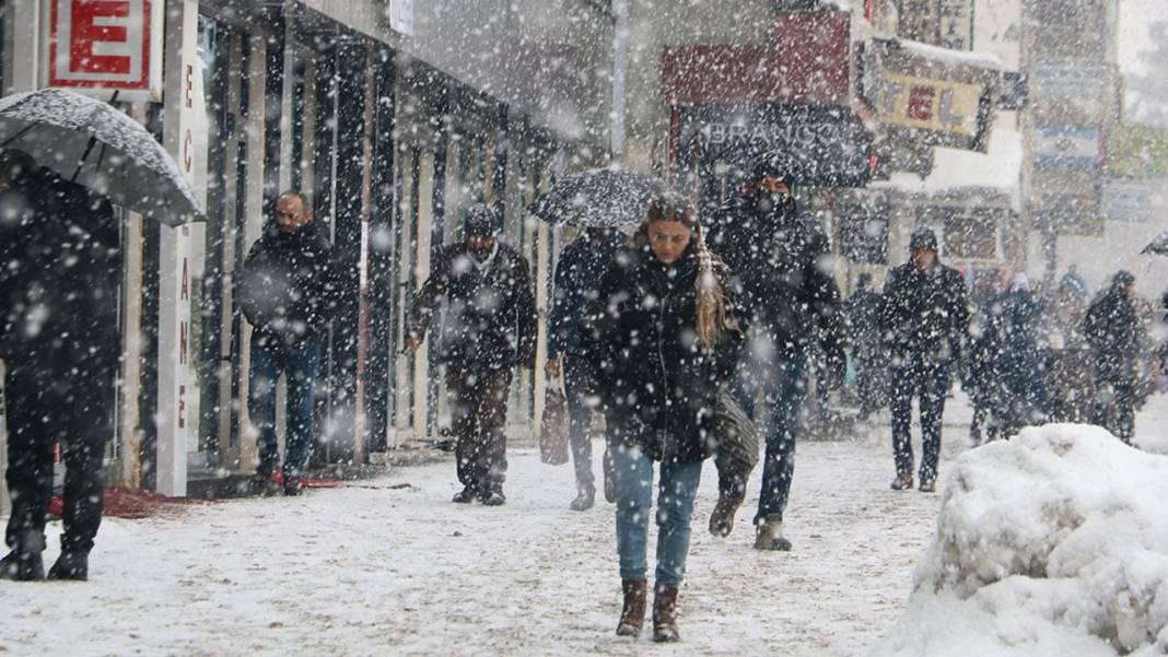 Meteoroloji'den 13 ile sarı kodlu alarm: Kar, sağanak ve fırtına geliyor.... 6