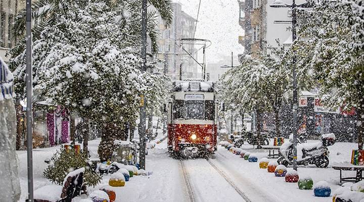 İstanbul'da kar alarmı: Tarih verildi, ekipler hazırda! 4