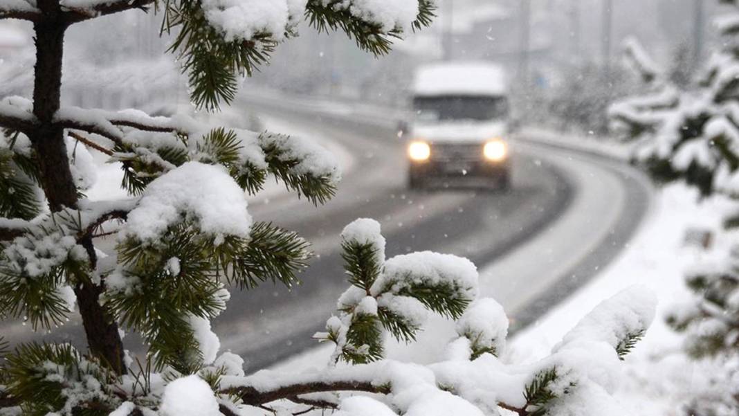 Meteoroloji'den 10 il için sarı kodlu alarm verildi: İstanbul o tarihten itibaren... 11