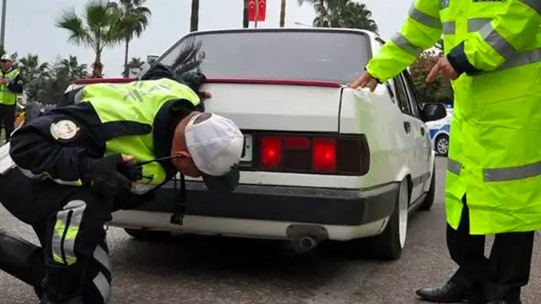 Yaptırmayana dev ceza: Bu araçlar yeniden muayeneye çağırıldı 1