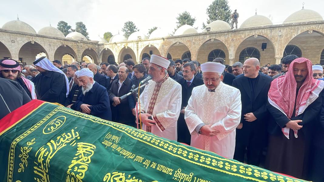 Eski milletvekili Halil Özcan son yolculuğuna uğurlandı 3