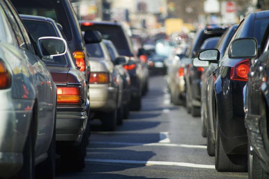 Trafikte yeni dönem için geri sayım başladı: Bunu yapmayanların aracı trafikten men edilecek 5