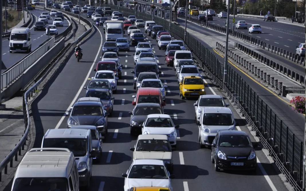 Trafikte yeni dönem bakanlık düğmeye bastı!  Tamamen kaldırılıyor 4