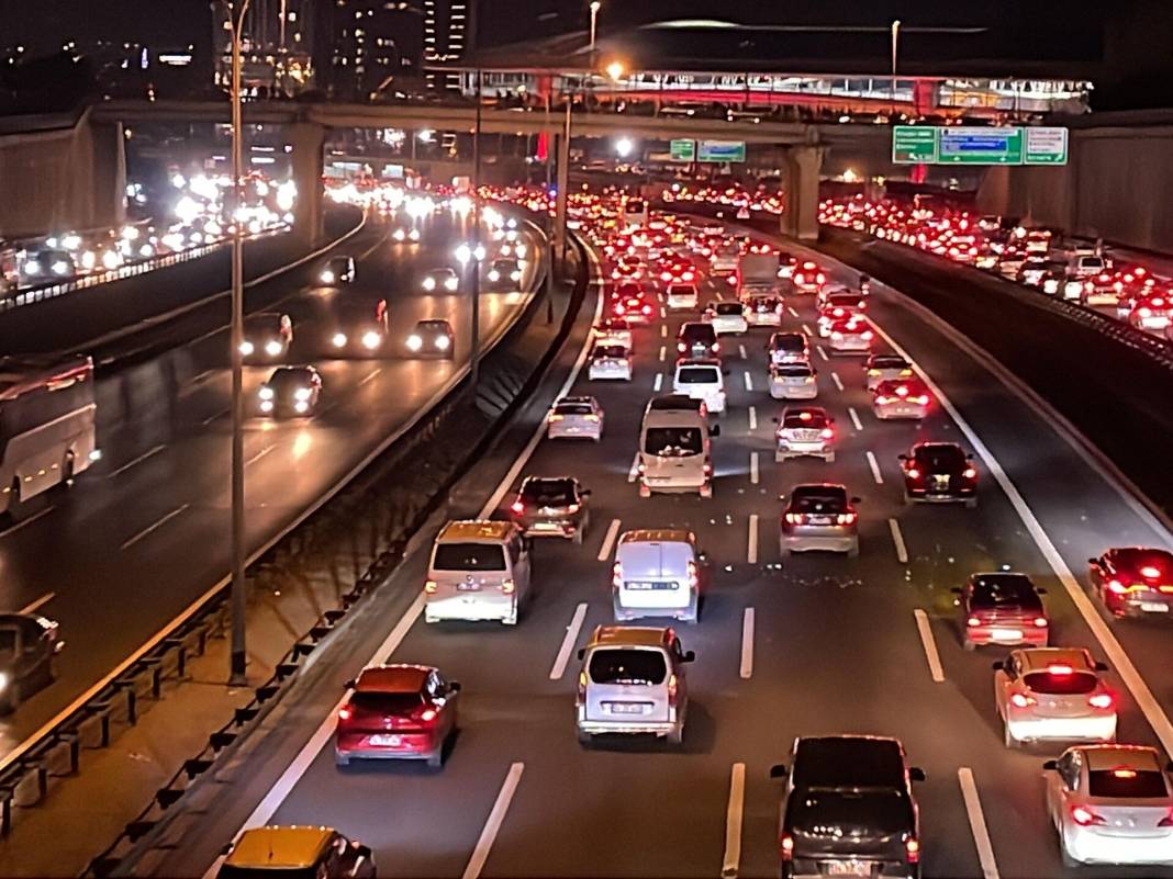 Toplu taşımada yeni dönem resmen başladı! Bütün Türkiye'de geçerli olacak: İlk adım atıldı 7