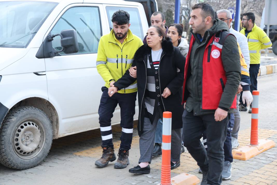 Erzincan’da acı bekleyiş sürüyor! Toprak altında kalan işçilerin isimleri belli oldu! 3