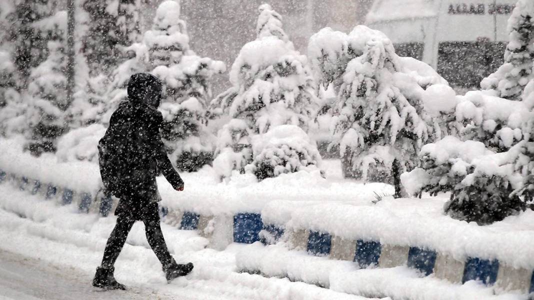 Meteoroloji il il uyardı: Şiddetli yağış ve kar geliyor.. 19