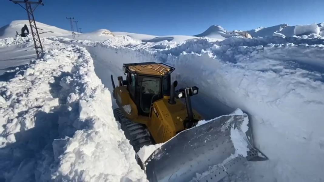 Meteoroloji gün gün paylaştı: O illere kuvvetli sağanak ve kar geliyor... 9