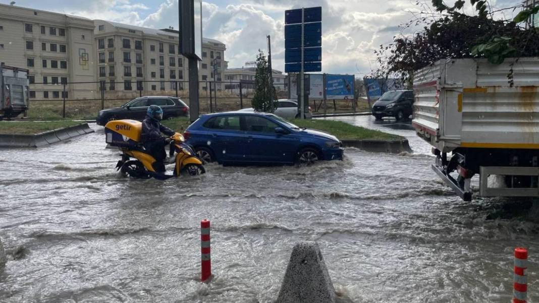 Meteoroloji tek tek uyardı: O illere sağanak yağış, kar ve çığ geliyor... 7