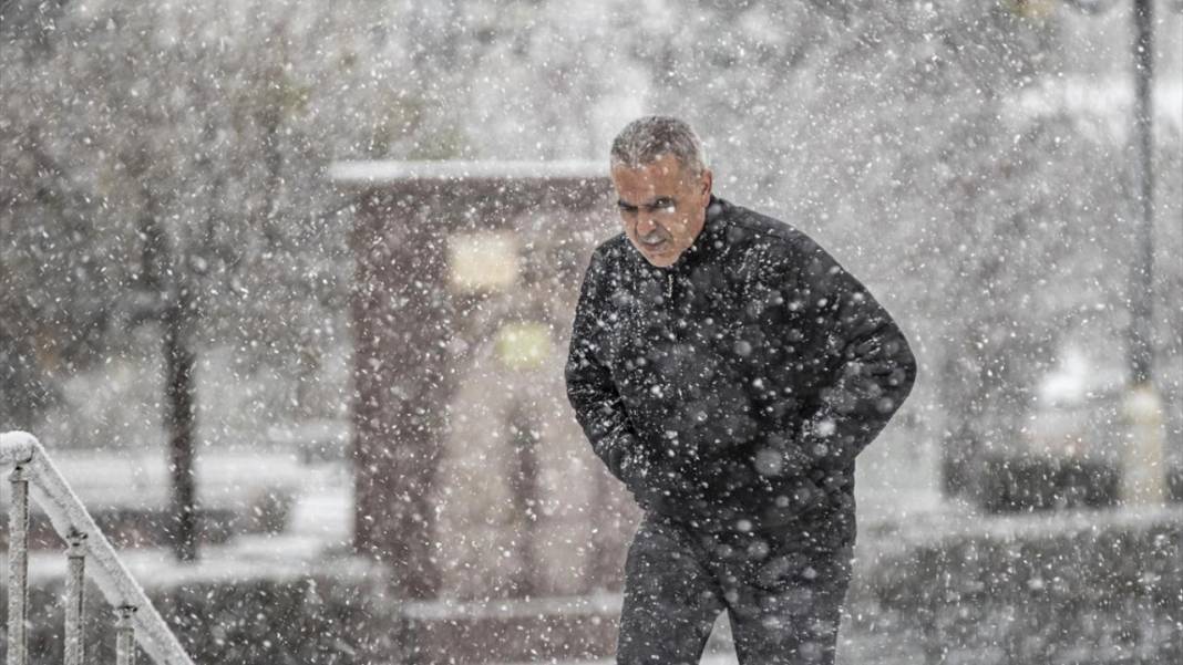 Meteoroloji tek tek açıkladı: 12 il için sarı ve turuncu kodlu alarm verildi... 12