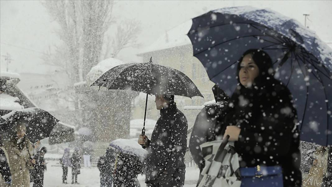 Meteoroloji tek tek açıkladı: 12 il için sarı ve turuncu kodlu alarm verildi... 2