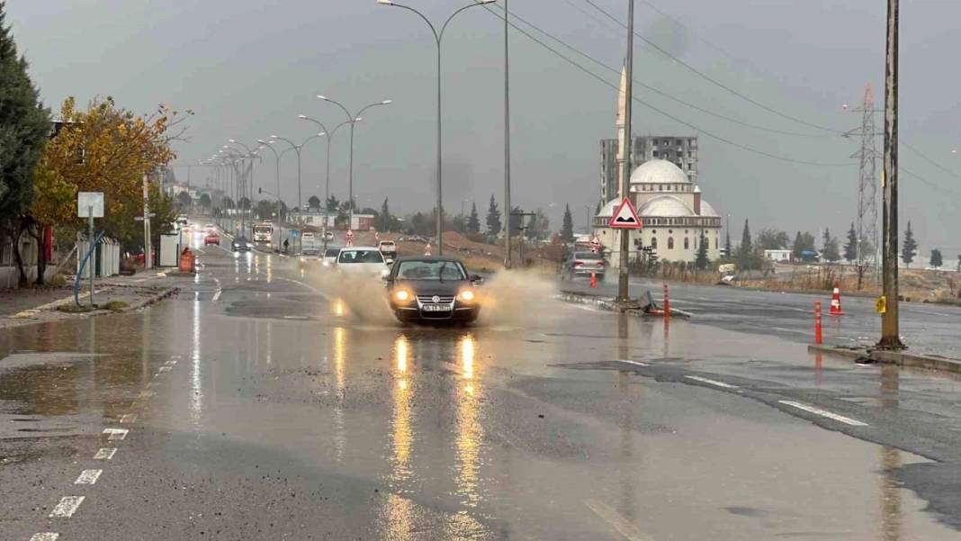 Meteoroloji 81 ili tek tek uyardı: Sel ve çığ tehlikesine dikkat! 19