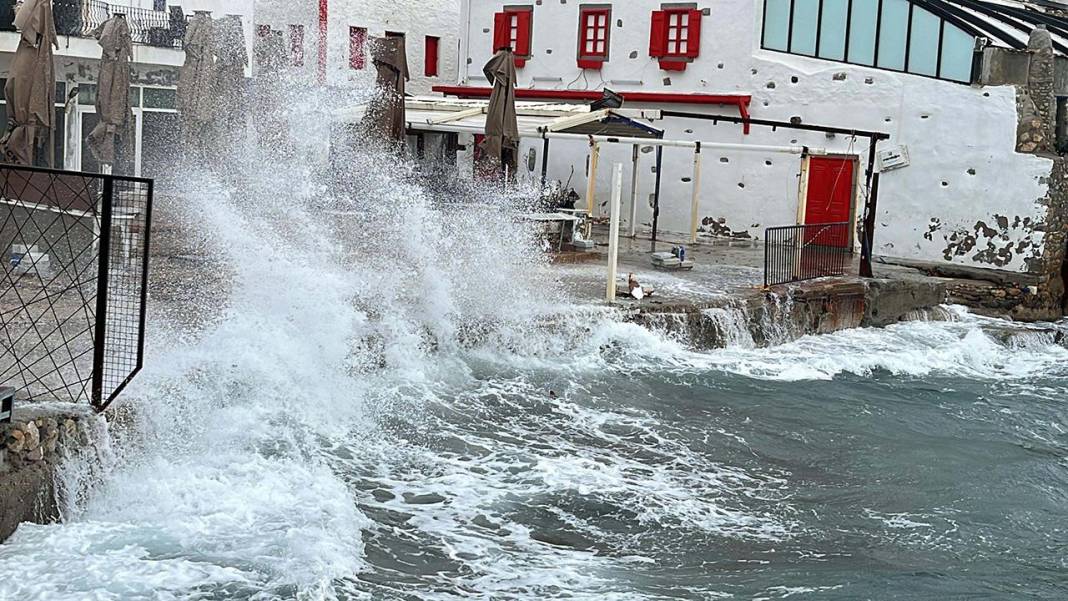 Meteoroloji'den 81 il için kritik uyarı: Sağanak, kar ve fırtına geliyor... 19