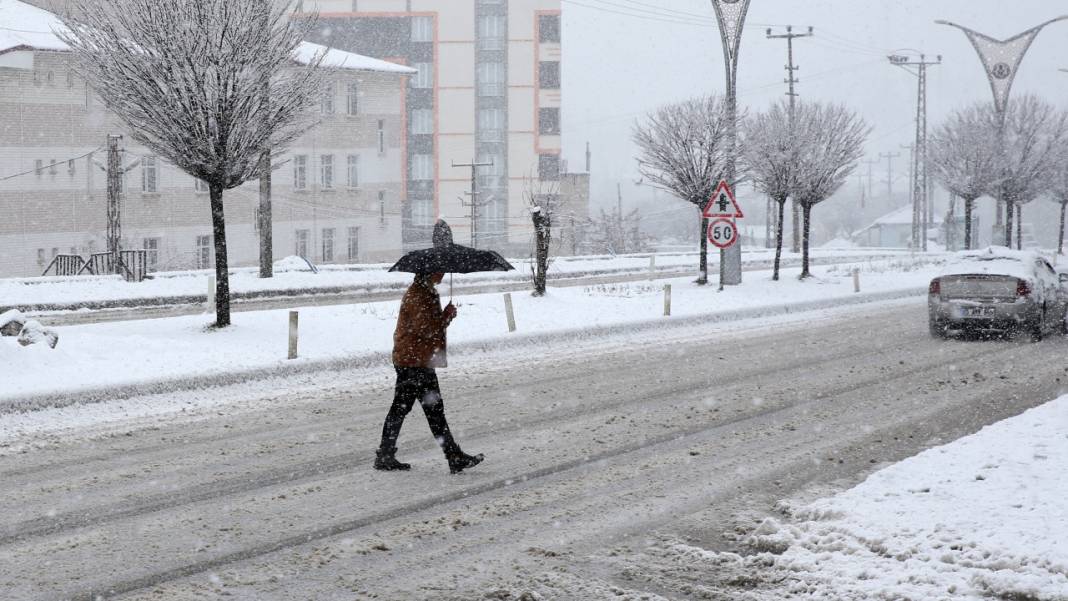 Meteoroloji o illere kar ve sağanak yağış uyarısı! 1