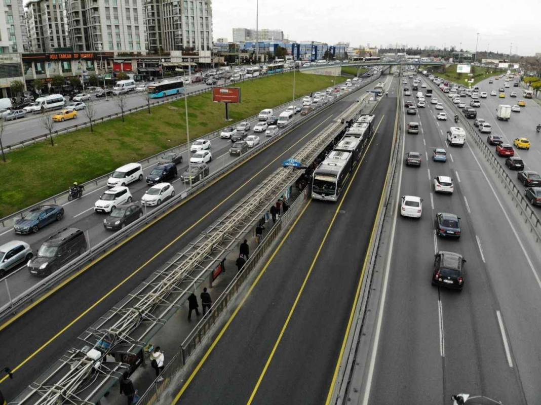 İBB duyurdu: Bu metrobüs durağı 45 gün kapalı olacak 4