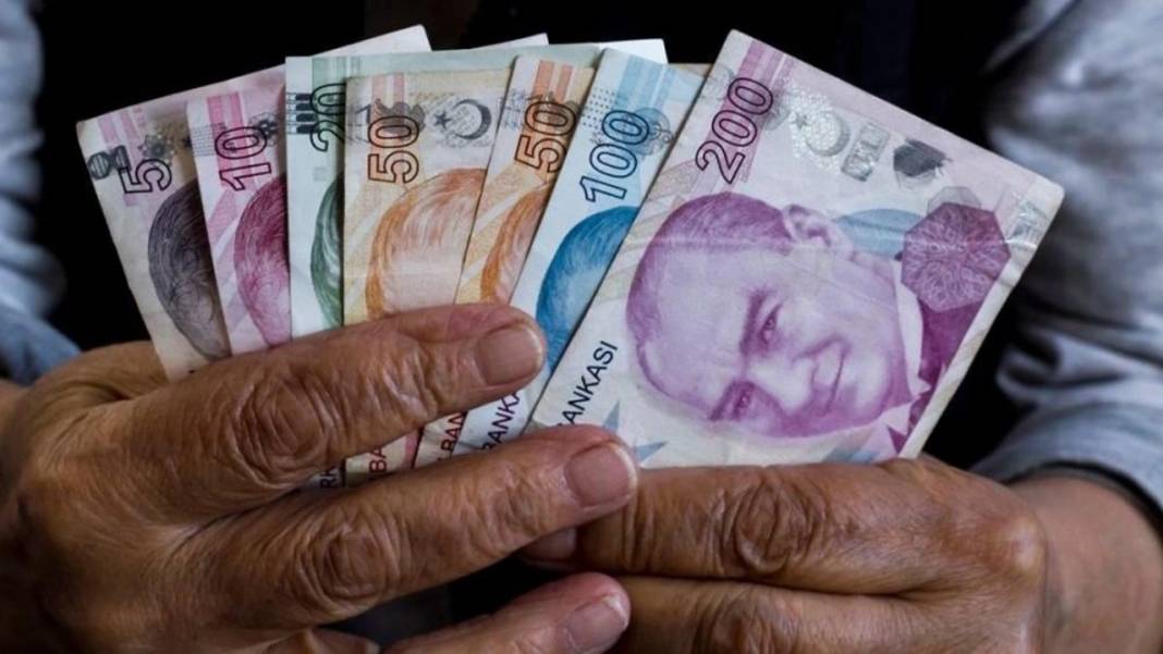 SGK toplu para iadesi için harekete geçti: Listede bulunanın hesabına 2664 lira yatacak 1