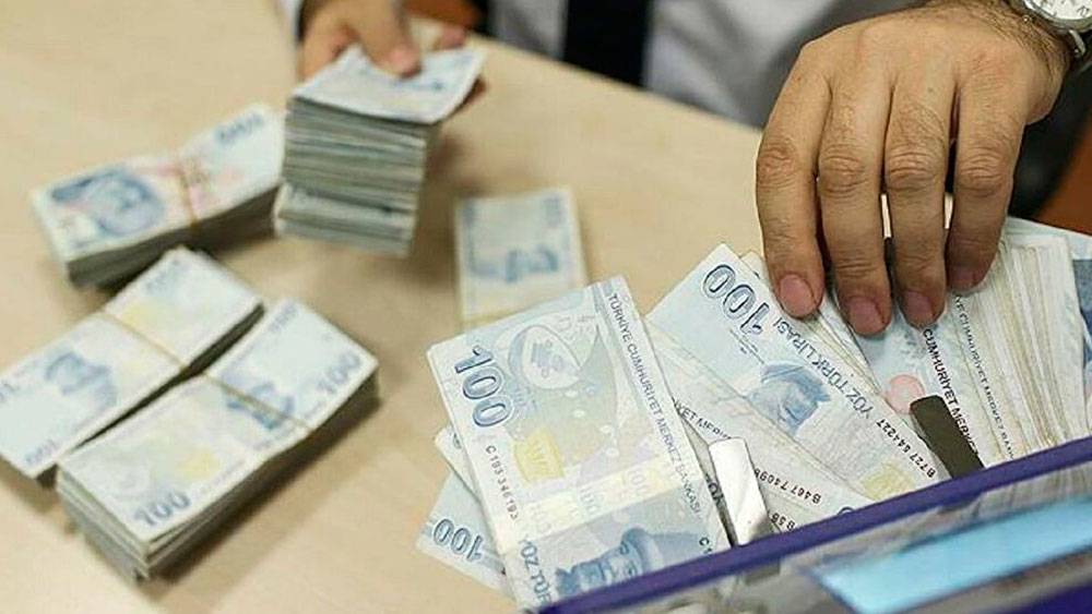 Emeklilerin yüzünü güldürecek ikramiye gelişmesi: Emekliye 4 bin TL mi 10 bin TL mi derken tam 15 bin lira sürprizi 8