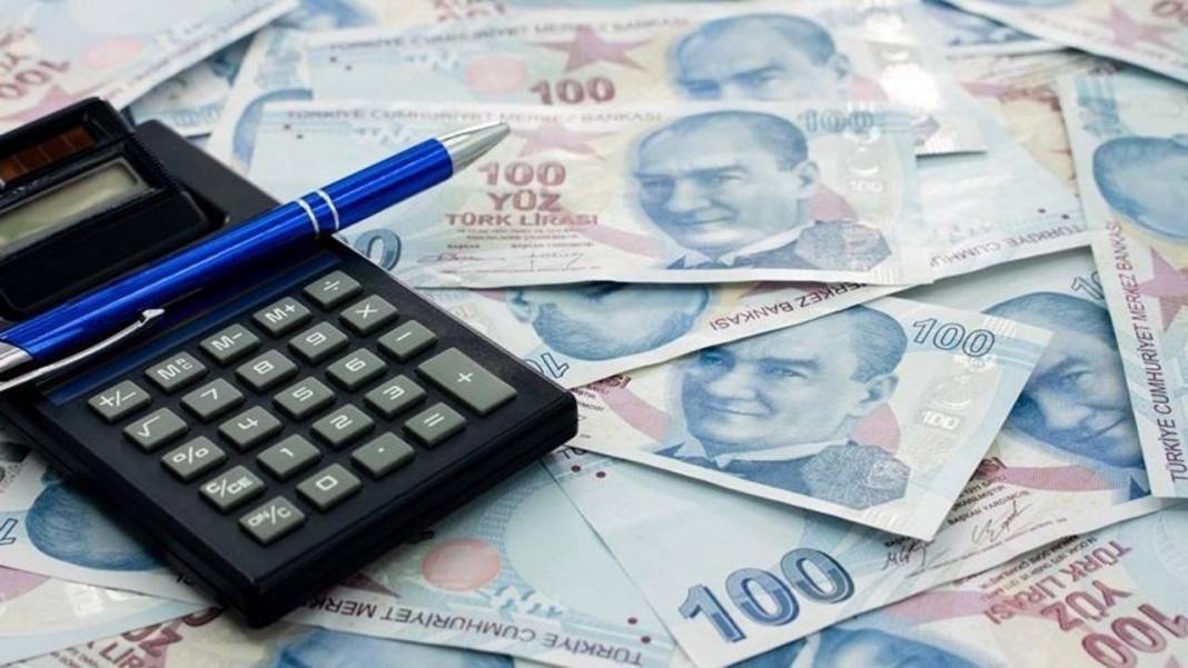Emeklilerin yüzünü güldürecek ikramiye gelişmesi: Emekliye 4 bin TL mi 10 bin TL mi derken tam 15 bin lira sürprizi 7