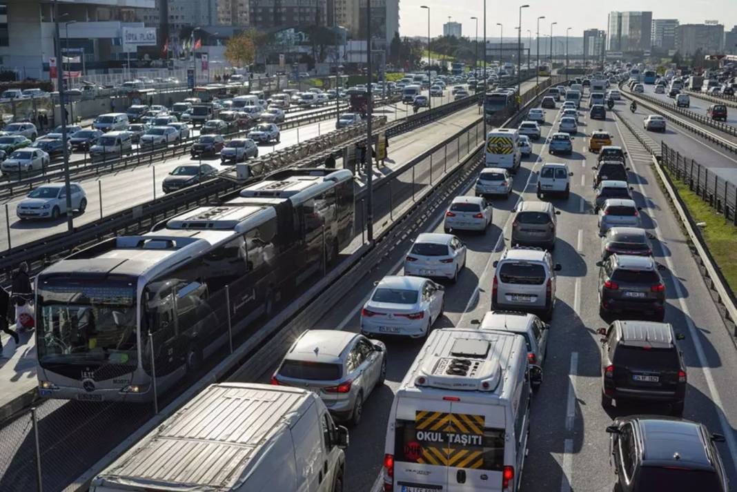 İstanbul'da yaşayanları sevindiren gelişme: Ücretsiz İETT müjdesi resmen duyuruldu! İşte ayrıntılar 5