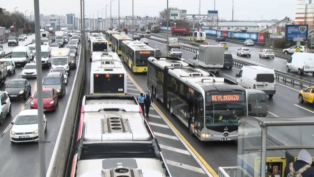 İstanbul'da yaşayanları sevindiren gelişme: Ücretsiz İETT müjdesi resmen duyuruldu! İşte ayrıntılar 1