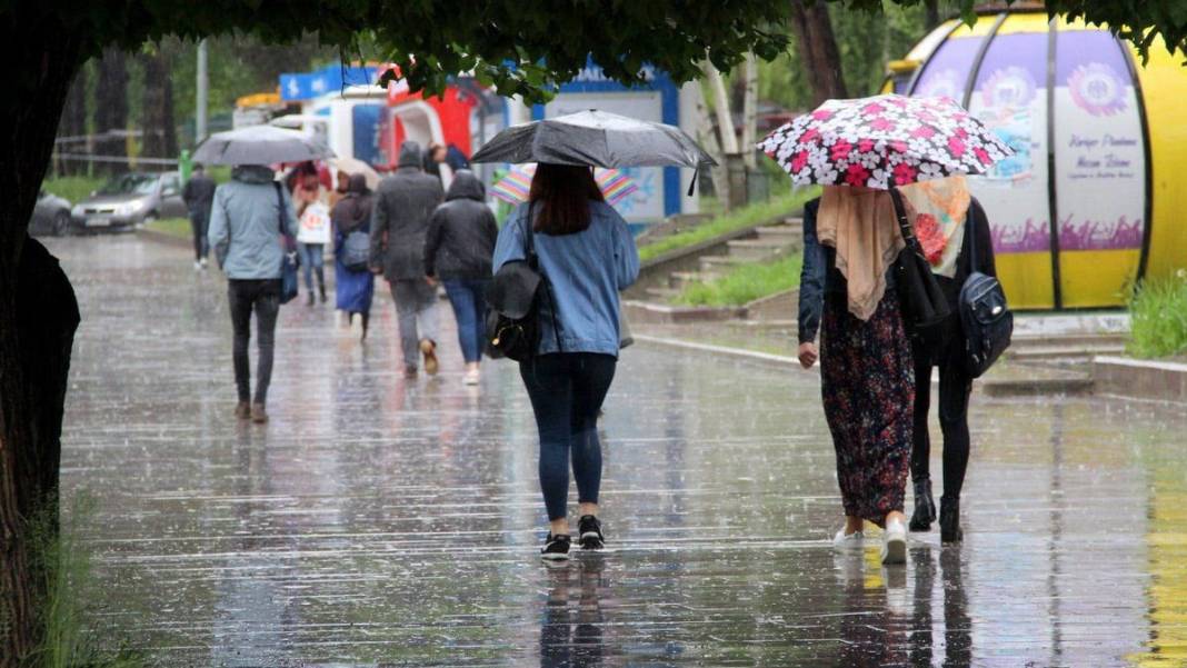 Meteoroloji'den korkutan uyarı: Sağanak,fırtına çığ ve çamur yağacak... 14