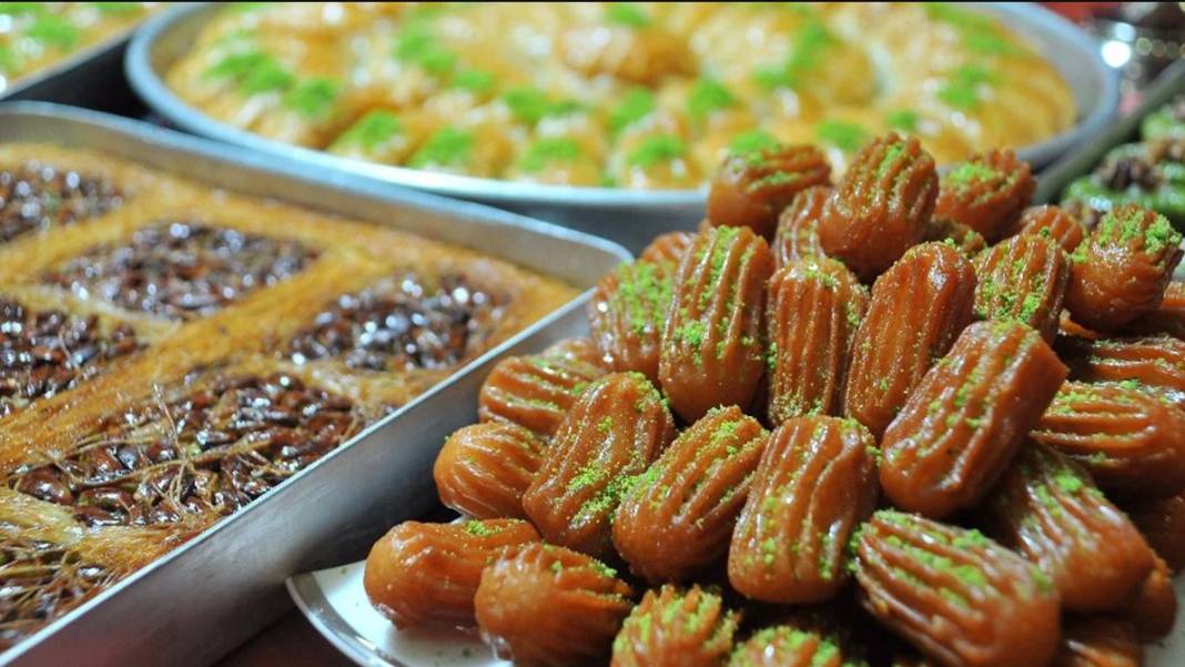 Ne baklava ne kadayıf Ramazan'ın gözdesi oldu! Dışarıda 500 lira ödemek yerine daha ucuza evde yapın 1