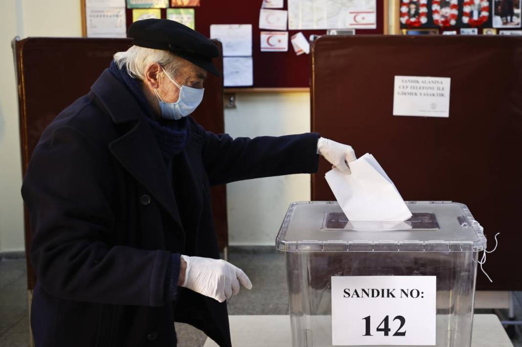 Son seçim anketinin sonucu açıklandı 12 ilde seçim bıçak sırtı 3