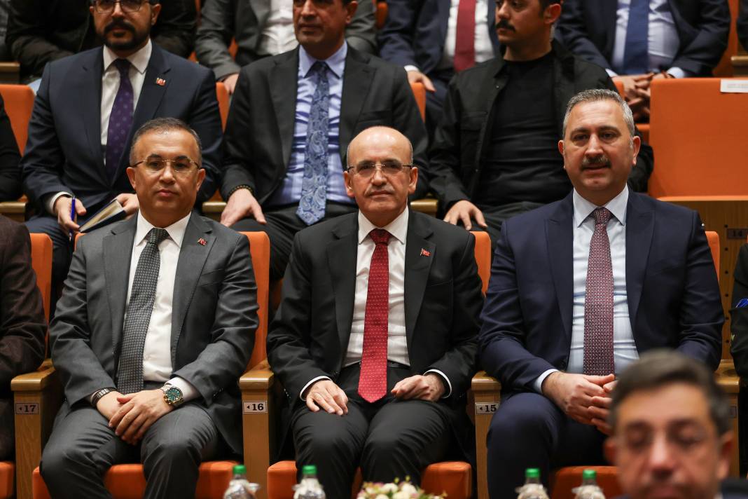 Dolardaki ani artışın perde arkası belli oldu! Erdoğan'ın masasındaki gizli Mehmet Şimşek planı 4