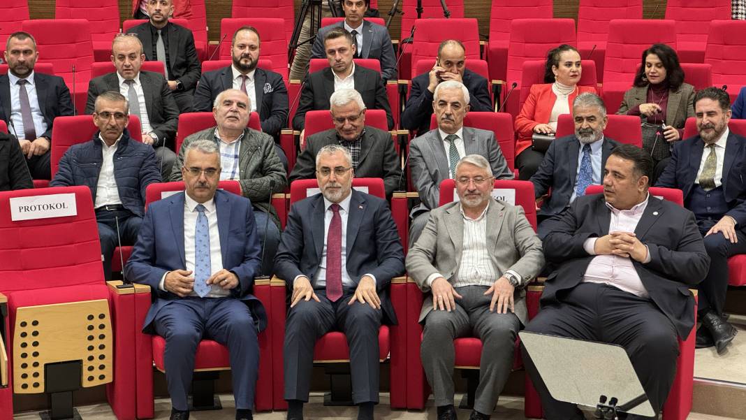 Erdoğan Temmuz ayını işaret etmişti! İktidardan emekli maaşı zammı açıklaması 7