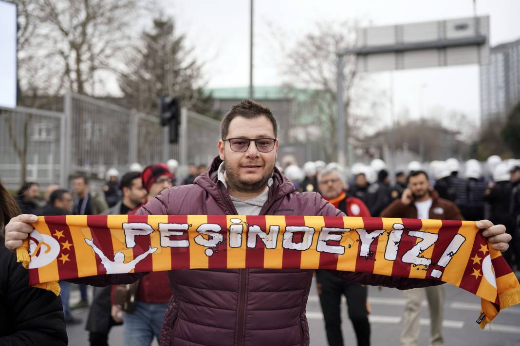 Galatasaray taraftarı, Dolmabahçe'de 4