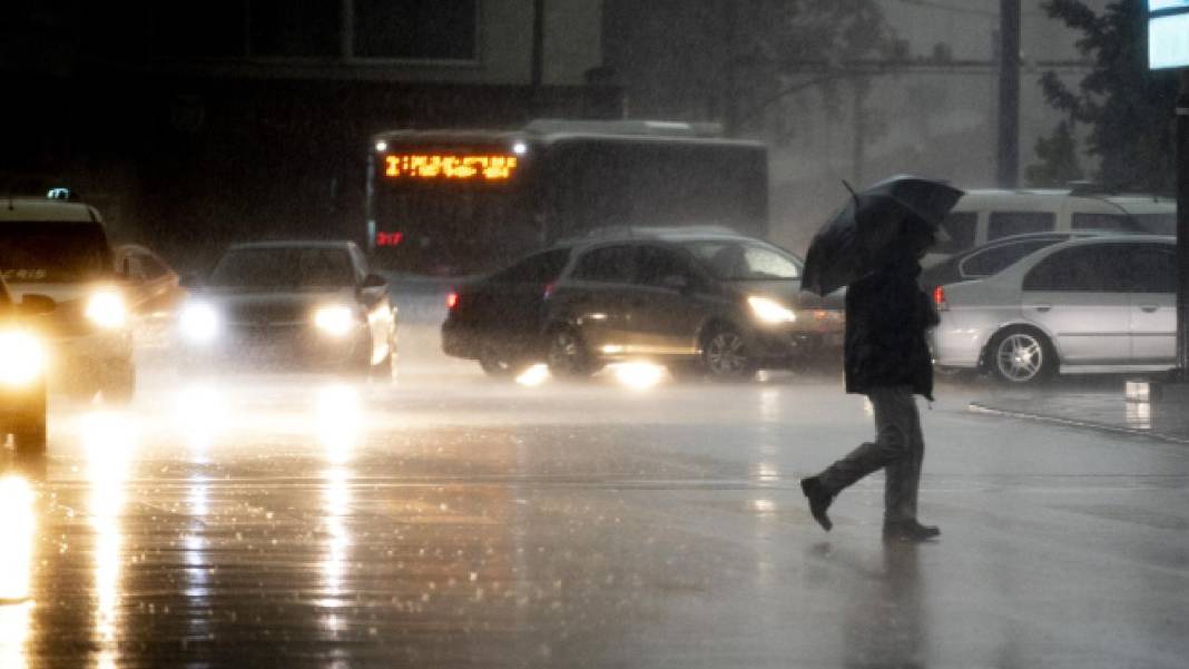 Tarih verildi: Lapa lapa kar yağacak! Meteoroloji o illeri tek tek uyardı... 18