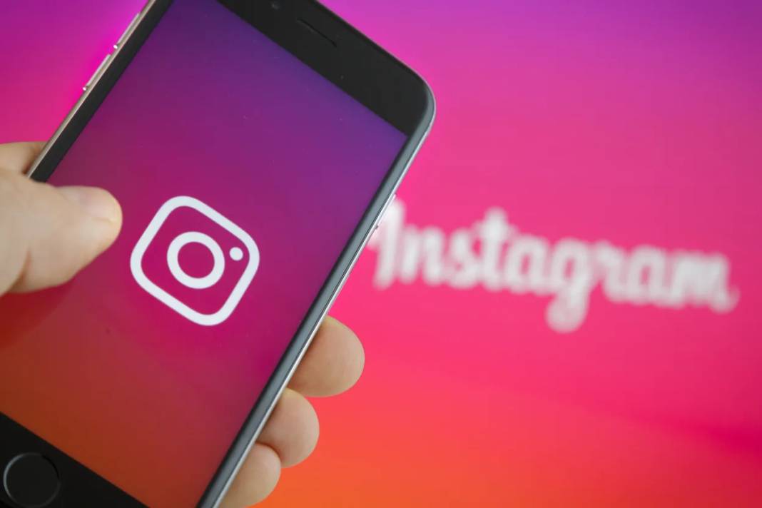 Sohbetlerinize renk katacak: Instagram’dan benzersiz bir özellik daha! 3