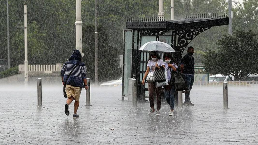 Meteoroloji tek tek uyardı: Sıcaklıklar düşecek sağanak etkili olacak! 4